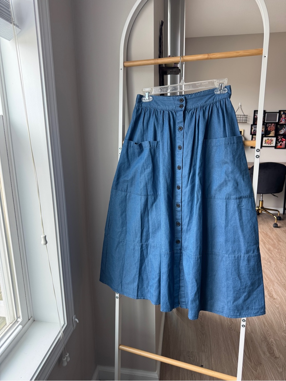 Who What Wear Blue Button-Front Denim Midi Skirt - Picture 2 of 6